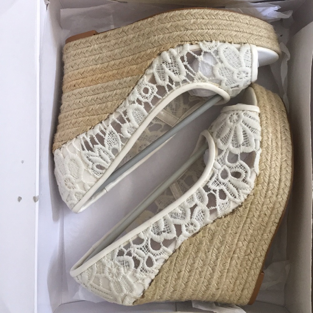 Lace wedges